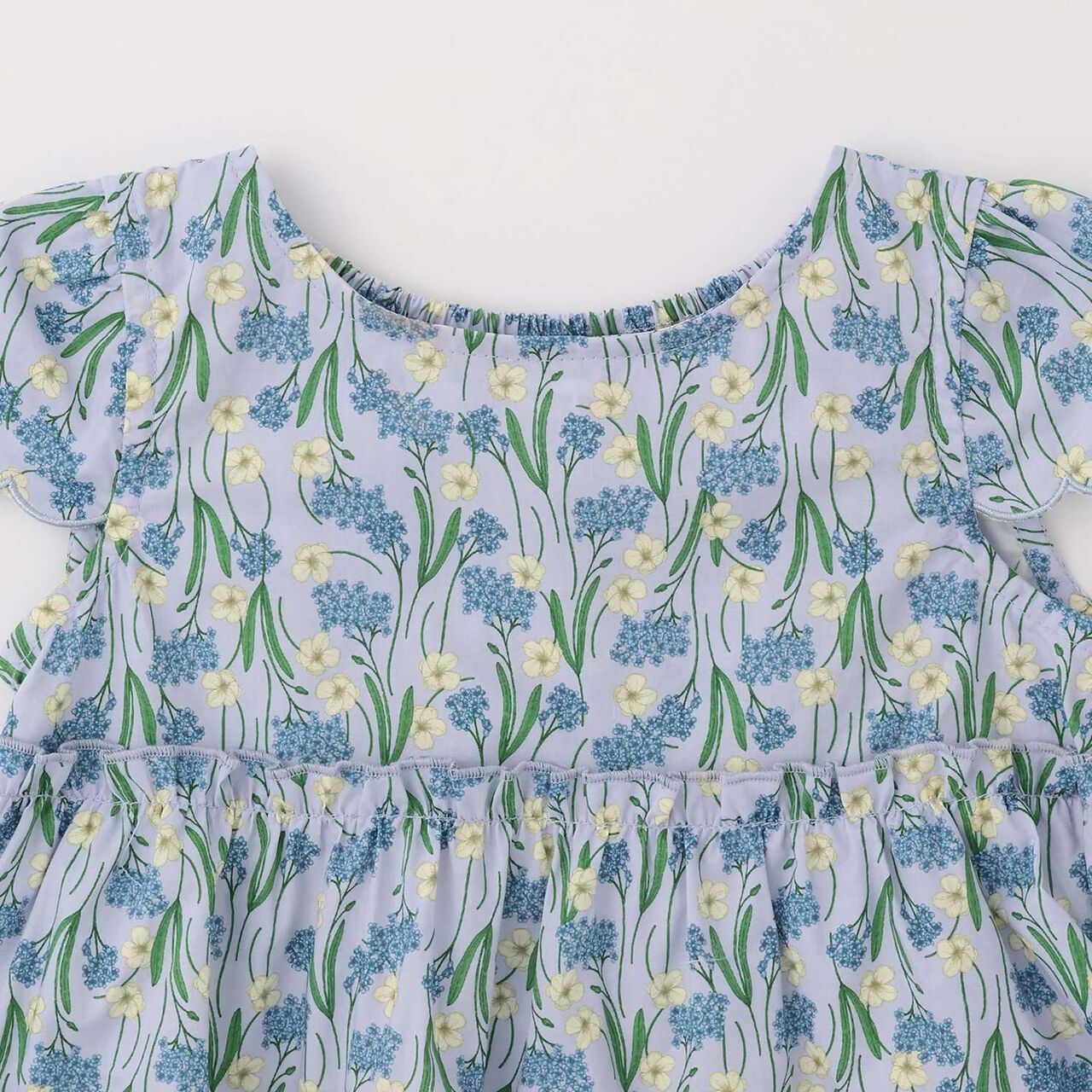 Assorted All-Over Pattern Tiered Blouse & Scallop Trim Pants Set,Emerald green, large image number 11