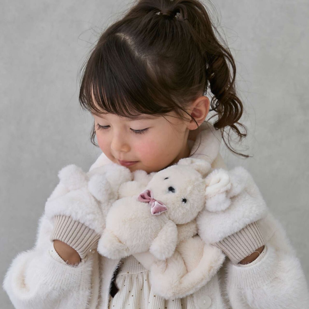 Puputete Mittens,Ivory, large image number 1