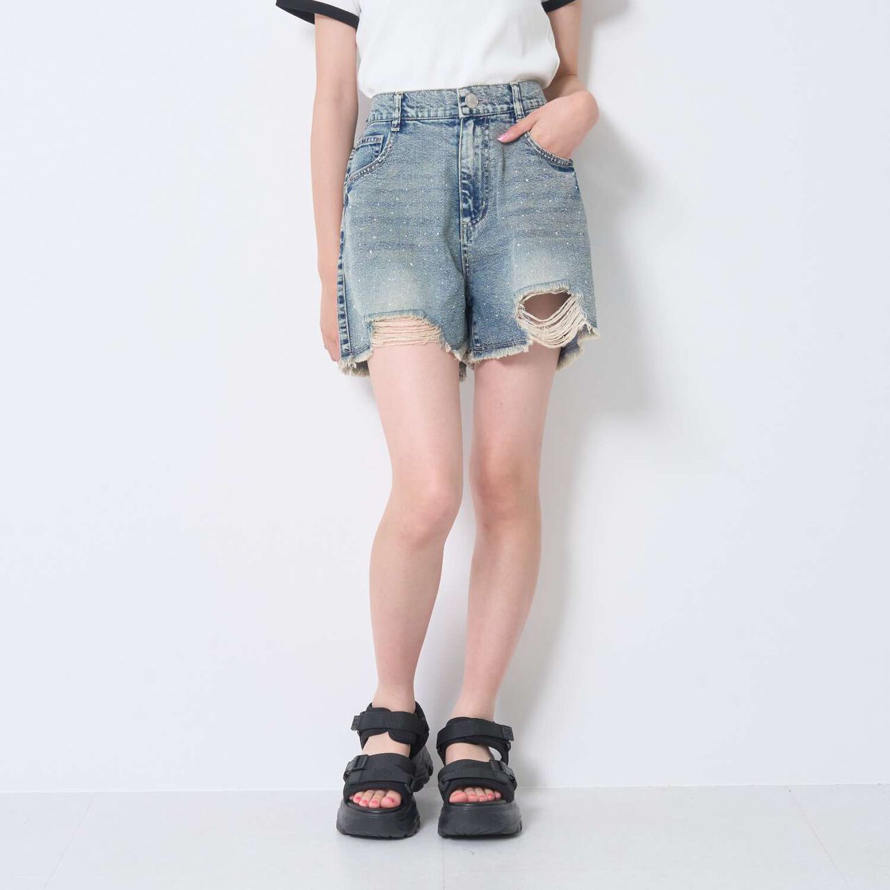 [LTXC / Cool Touch] Sparkling Distressed Denim Shorts,Blue, large image number 0