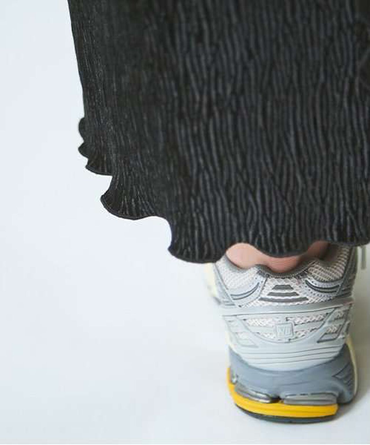 Velour Pleated Skirt,Blue gray, large image number 13