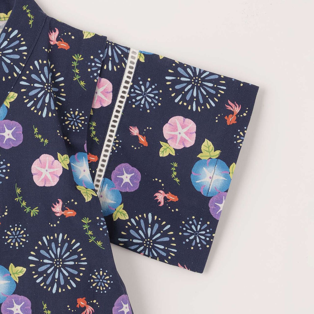 [Web Exclusive] GIRLS All-Over Pattern Jinbei,Navy, large image number 9