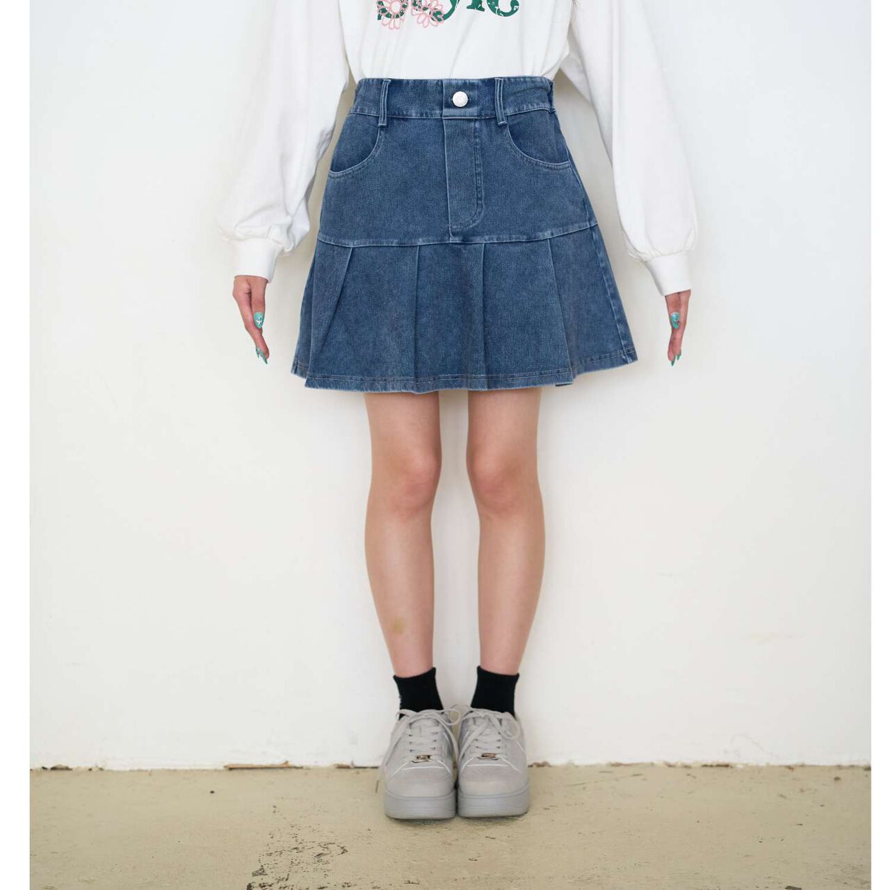 [Stretch] Denim-Look Cut Pleated Skirt,Blue, large image number 16