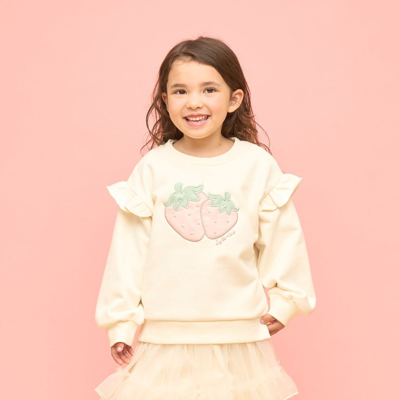 Quick-Dry Fleece Strawberry Appliqu&eacute; Sweatshirt,Ivory, large image number 0