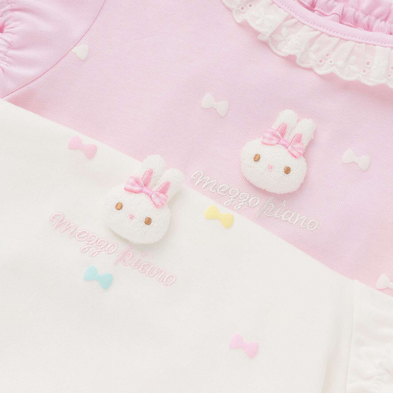 Short Sleeve T-Shirt with Rabbit Mascot and Ribbon Pattern,Off white, large image number 3