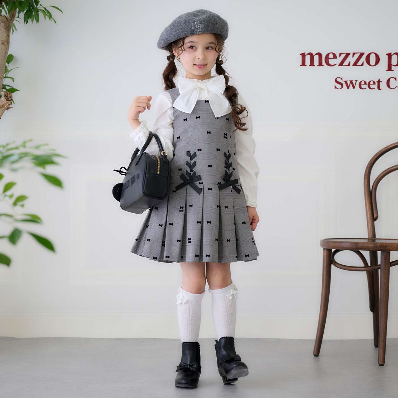 Ribbon Side Gore Boots,Black, large image number 9