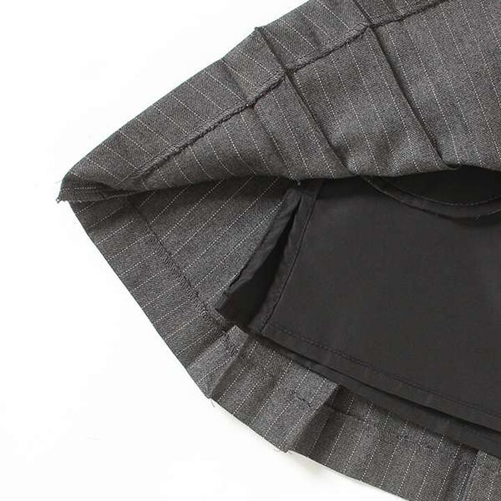 Manish Pleated Skirt with Logo Belt (Includes Spats),Gray, medium image number 3