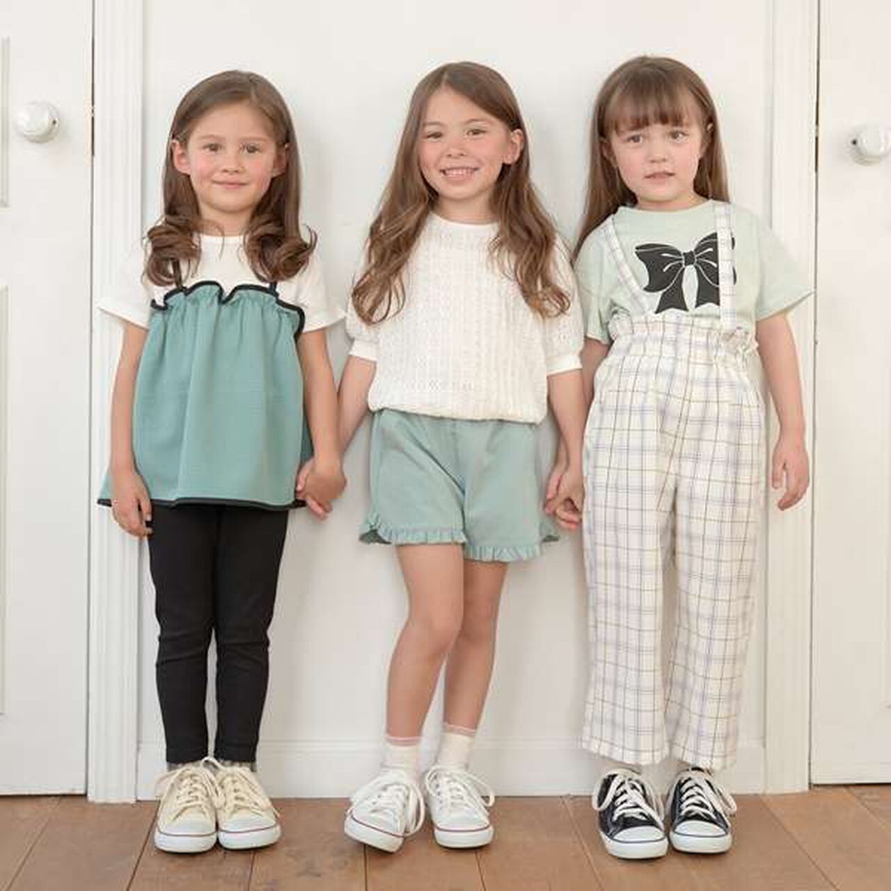 Bi-Color Camisole Docking Top,Cream, large image number 11