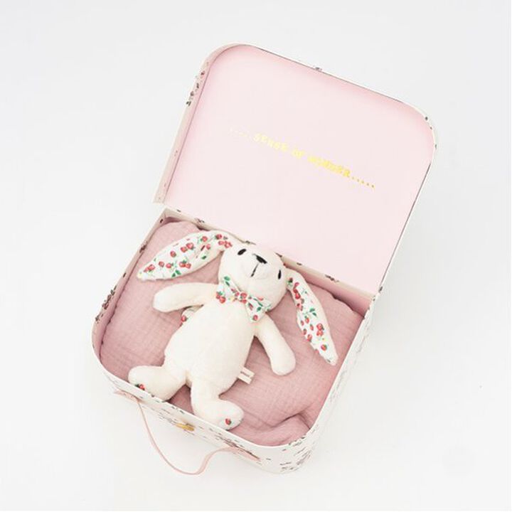 [Box Included] Wild Strawberry Trunk Gift Set,Pearl white, medium image number 4