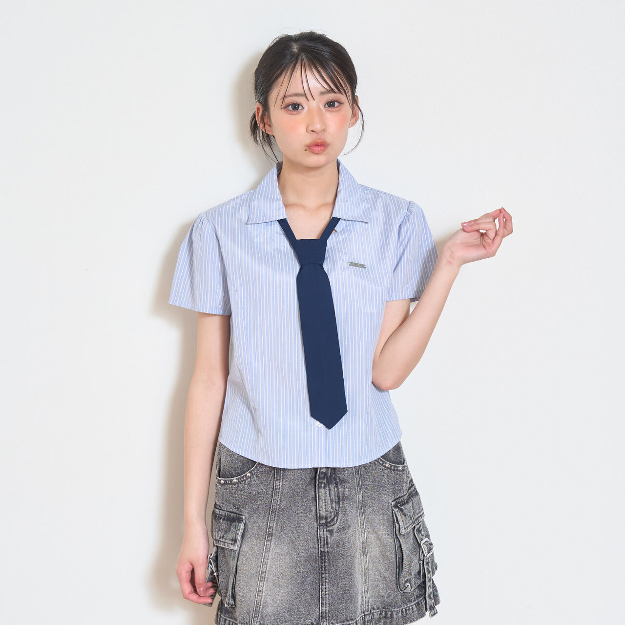 [LTXC] Stylish Short-Sleeve Shirt with Trendy Tie,Off white, large image number 11