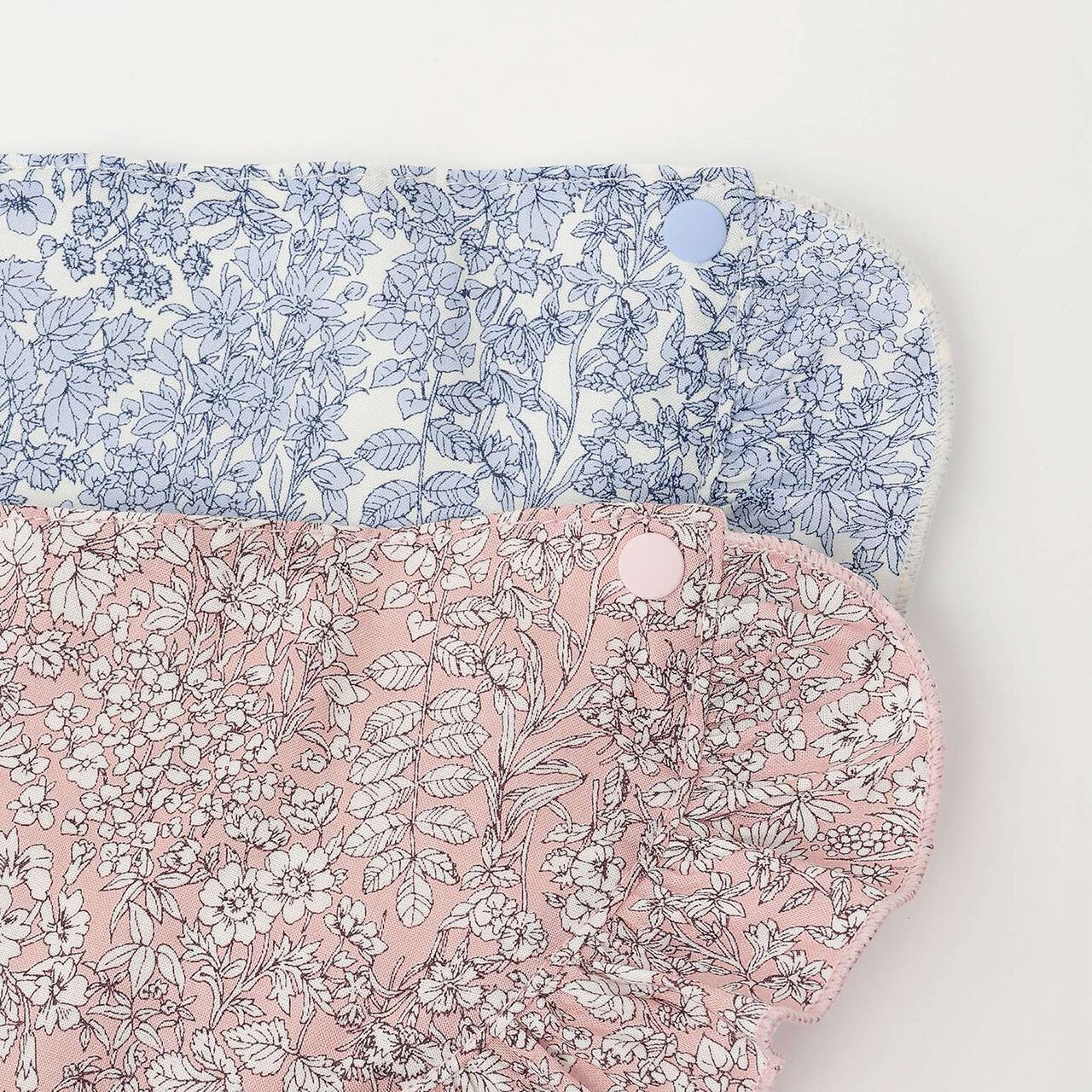 Small Floral Bib & Bloomers Set [Made in Japan],Pink, large image number 3