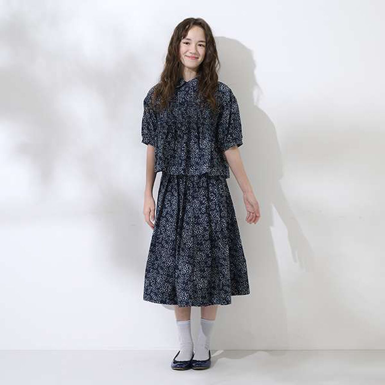 [AMI] Flower Bird Shirring Blouse,Navy, large image number 4