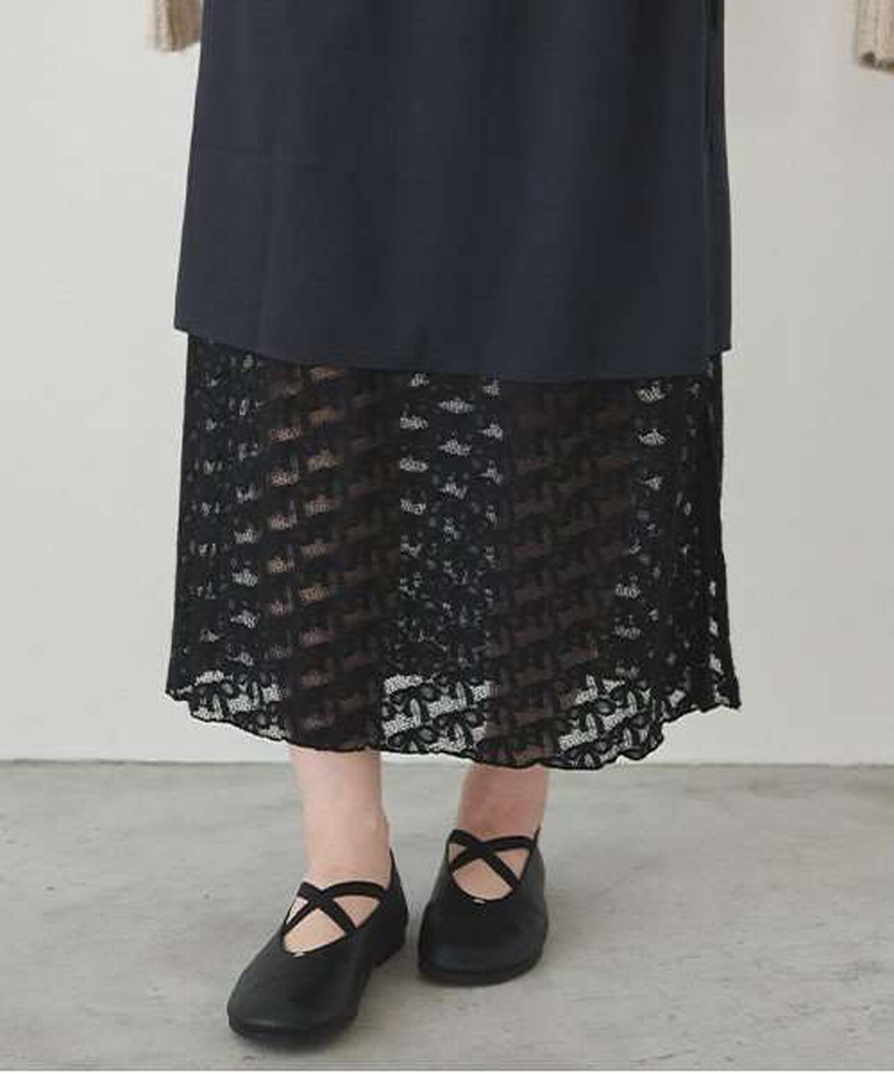 Reversible Lace Skirt,Charcoal gray, large image number 8