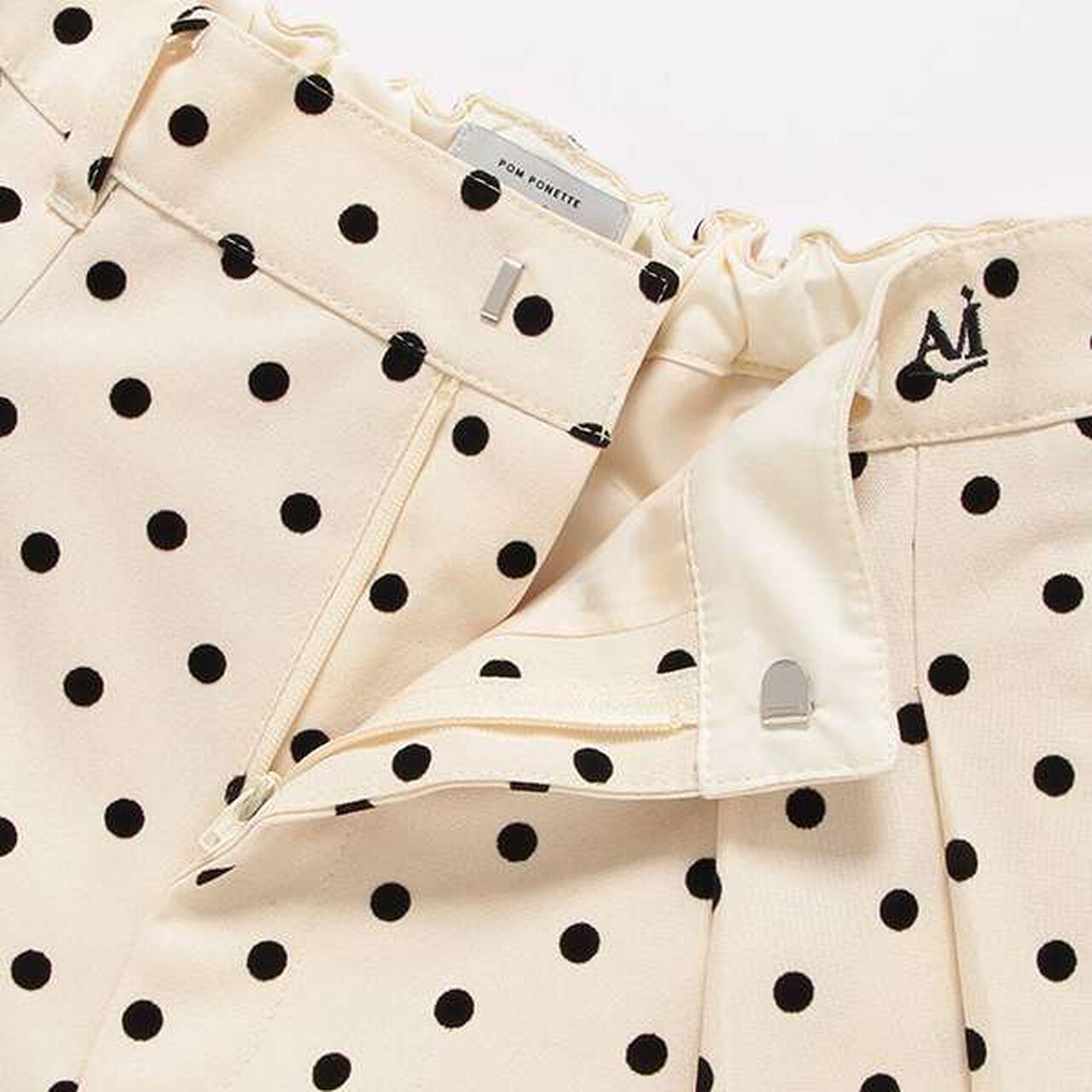 [AMI] Side Pleats Shorts,Black, large image number 13