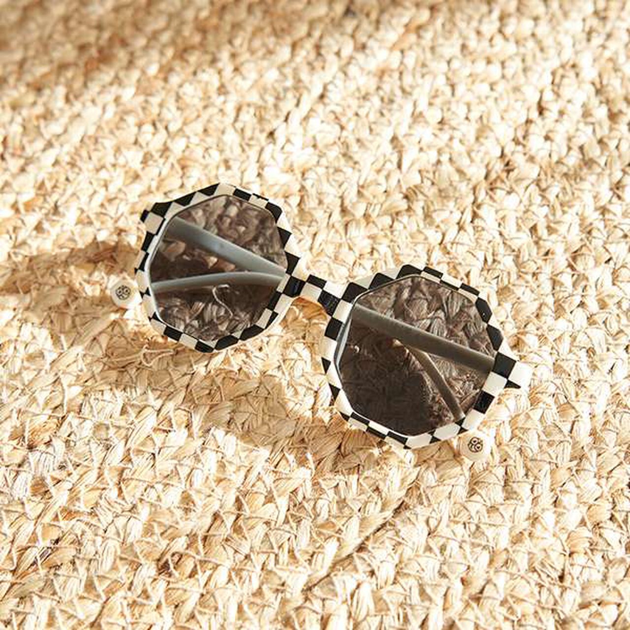 Octagon Sunglasses,White, large image number 9