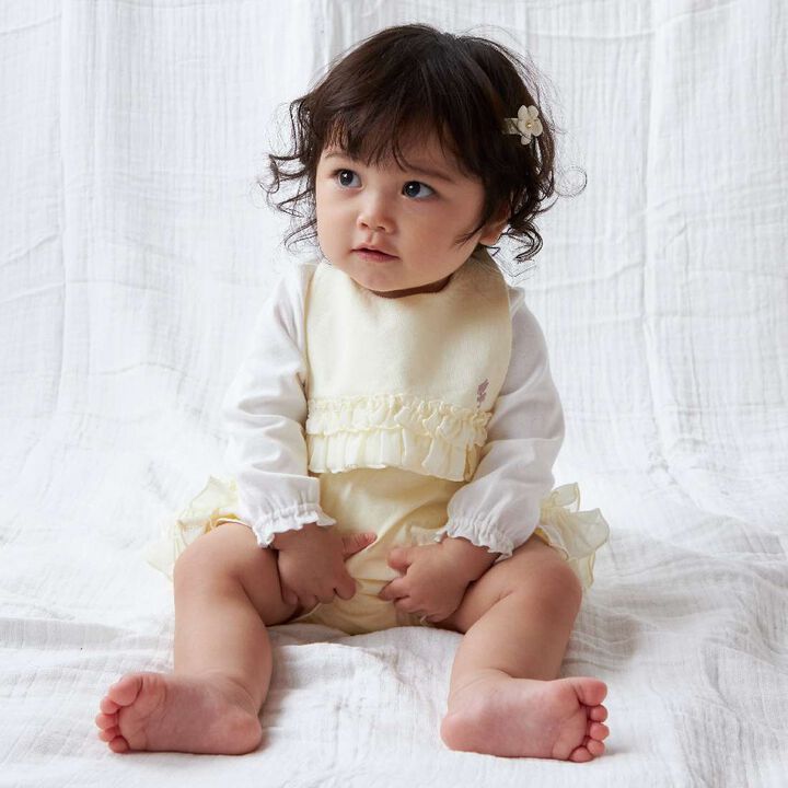 KP Bunny Ear Gift Bag Set: Bib & Bloomers,Off white, medium image number 8