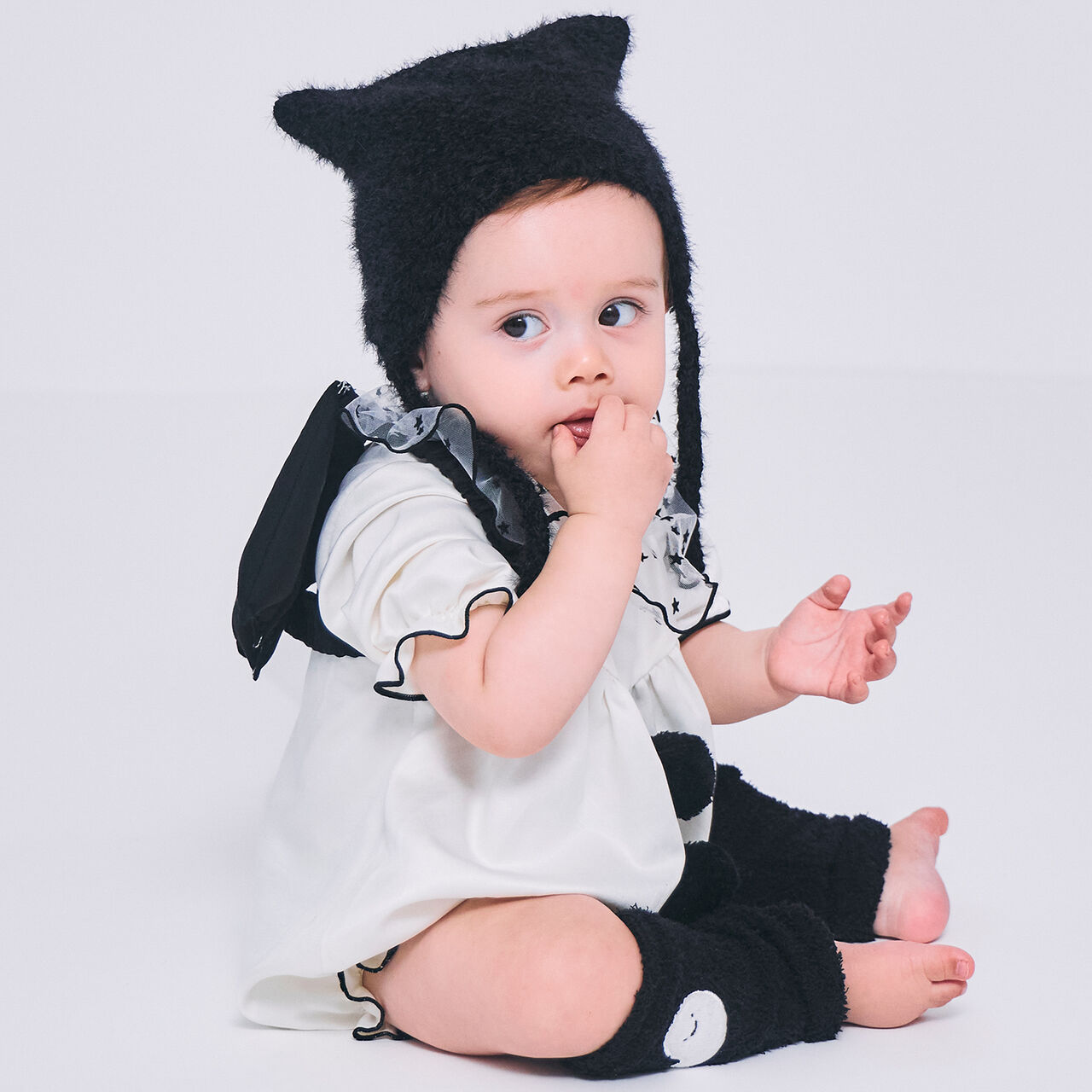 Motif Leg Warmers,Black, large image number 2