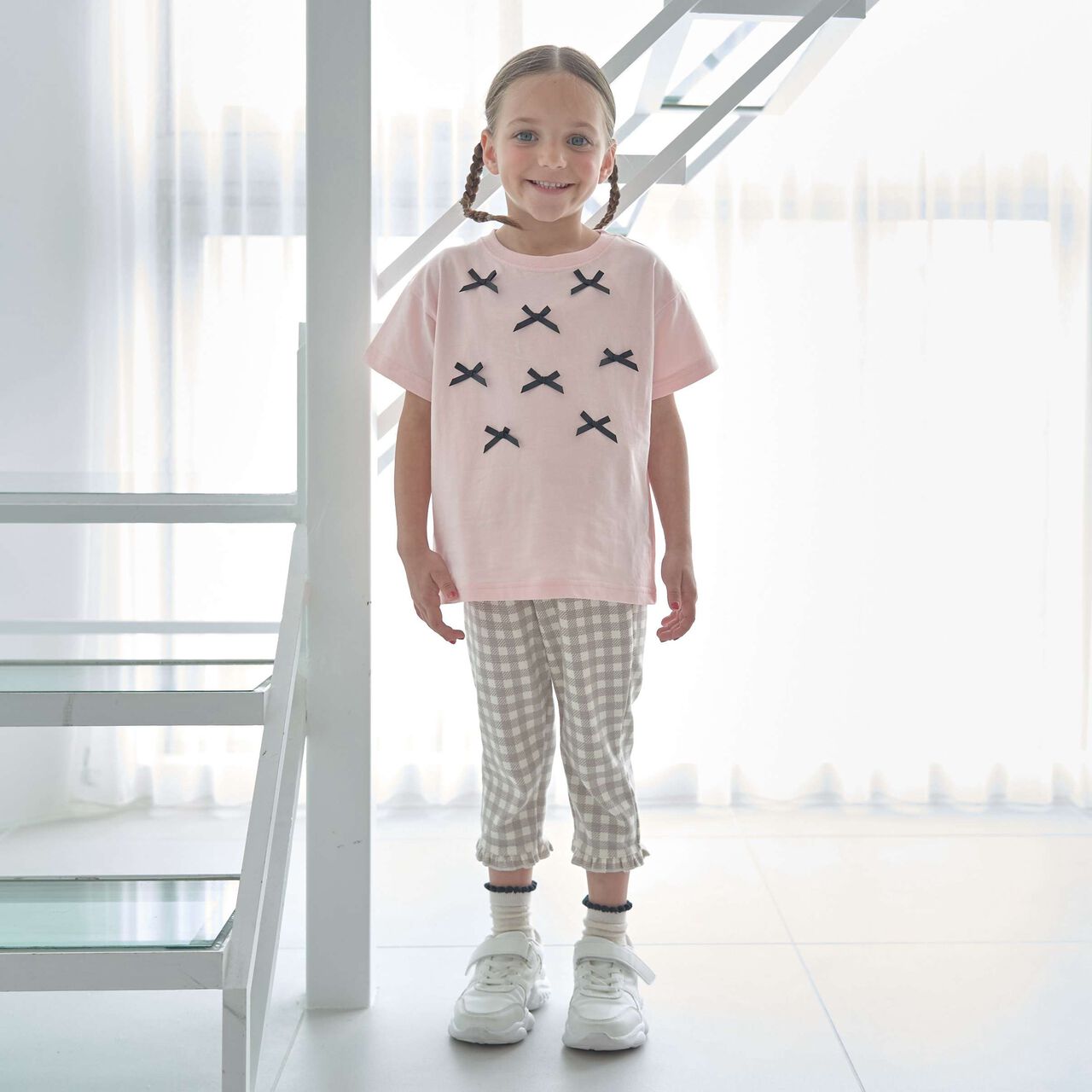 Ruffled Cool Touch Capri Pants,Sax blue, large image number 3