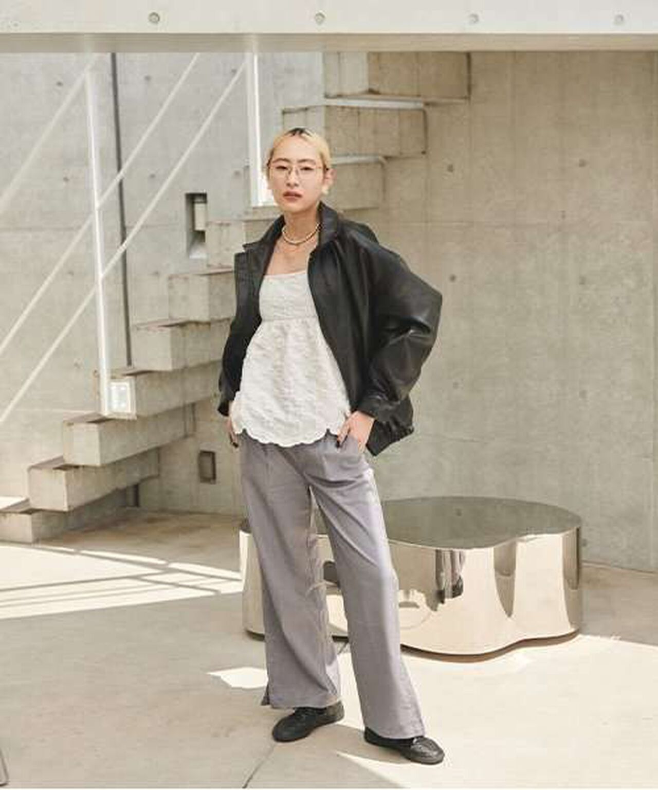 Semi-Wide Tuck Pants,Black, large image number 1