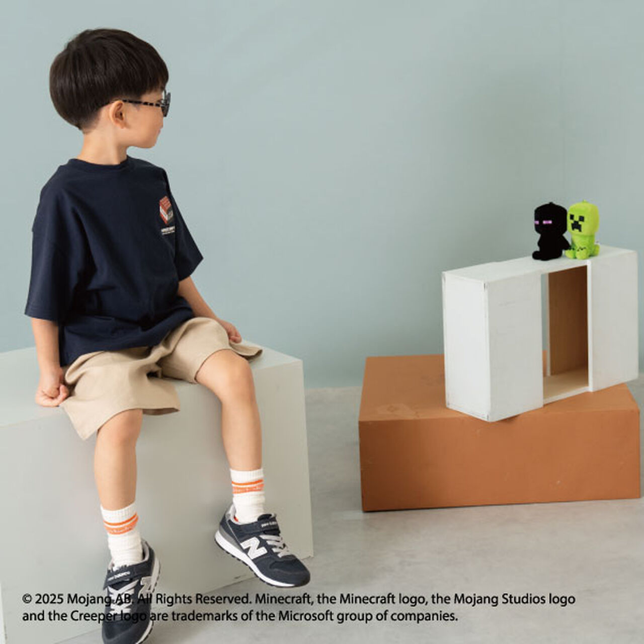 [Minecraft] Kids Weapon Tee,Charcoal gray, large image number 7