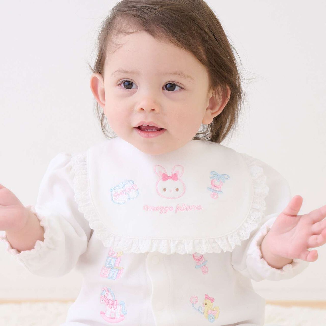 Rabbit Embroidery Bib,Off white, large image number 0