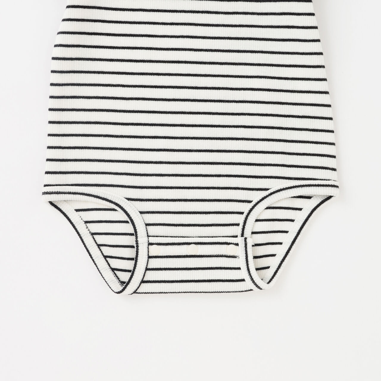 Short-Sleeve Scallop Trim Romper,Black, large image number 8