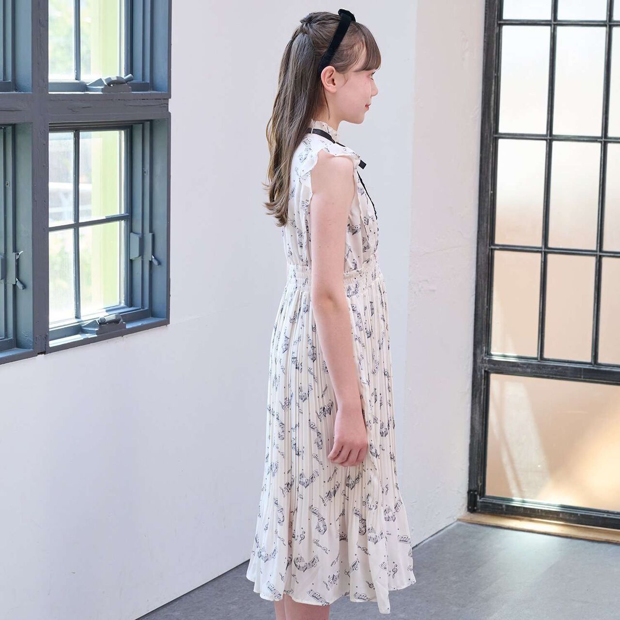 [Restock] Assorted Fabric Pleated One-Piece Dress♪,Light blue, large image number 18