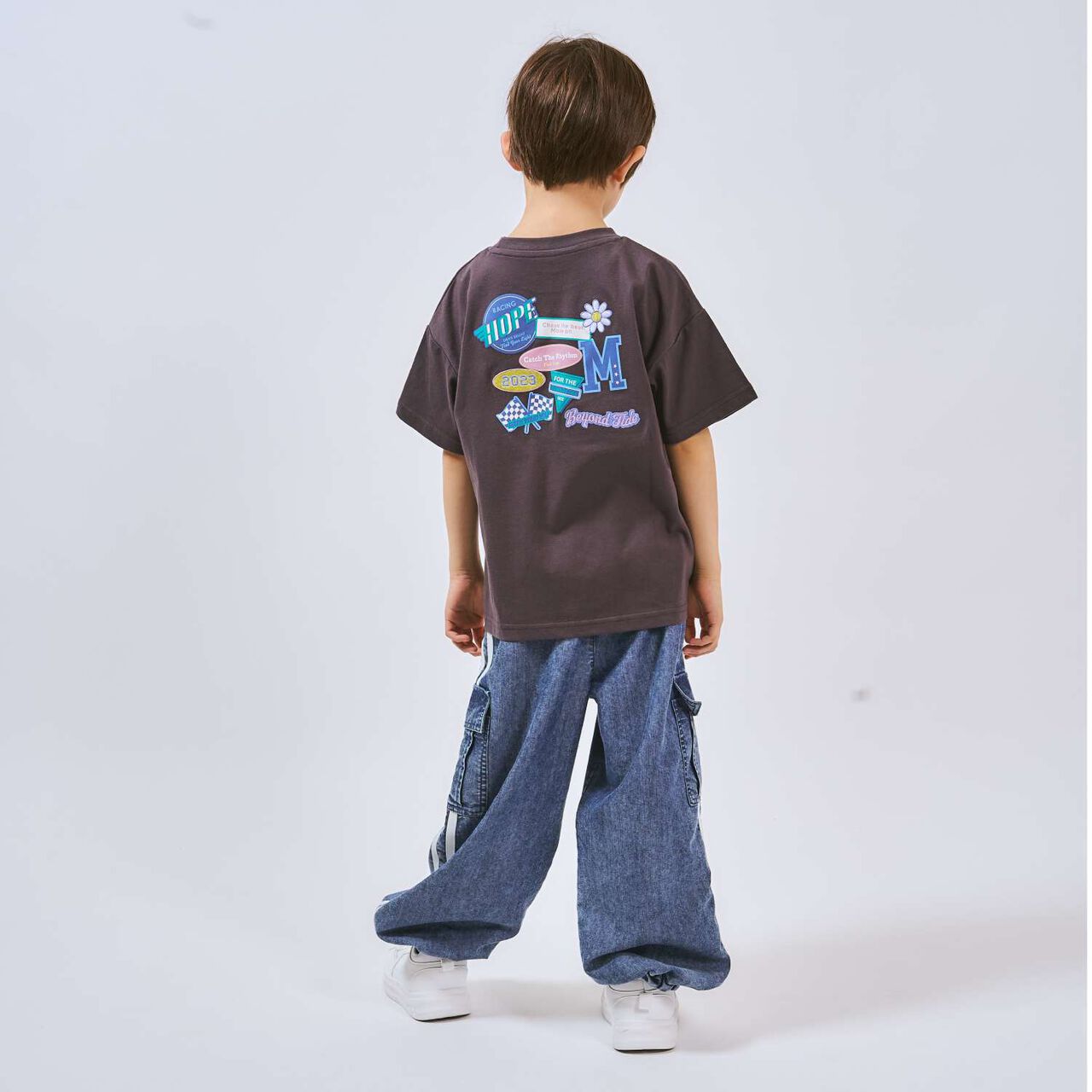 Loose Short Sleeve T-Shirt with Back Patch,Charcoal gray, large image number 9