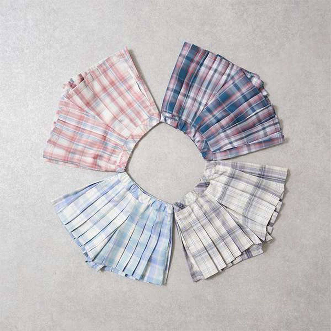 Check Pleated Culotte Pants,Pink, large image number 3