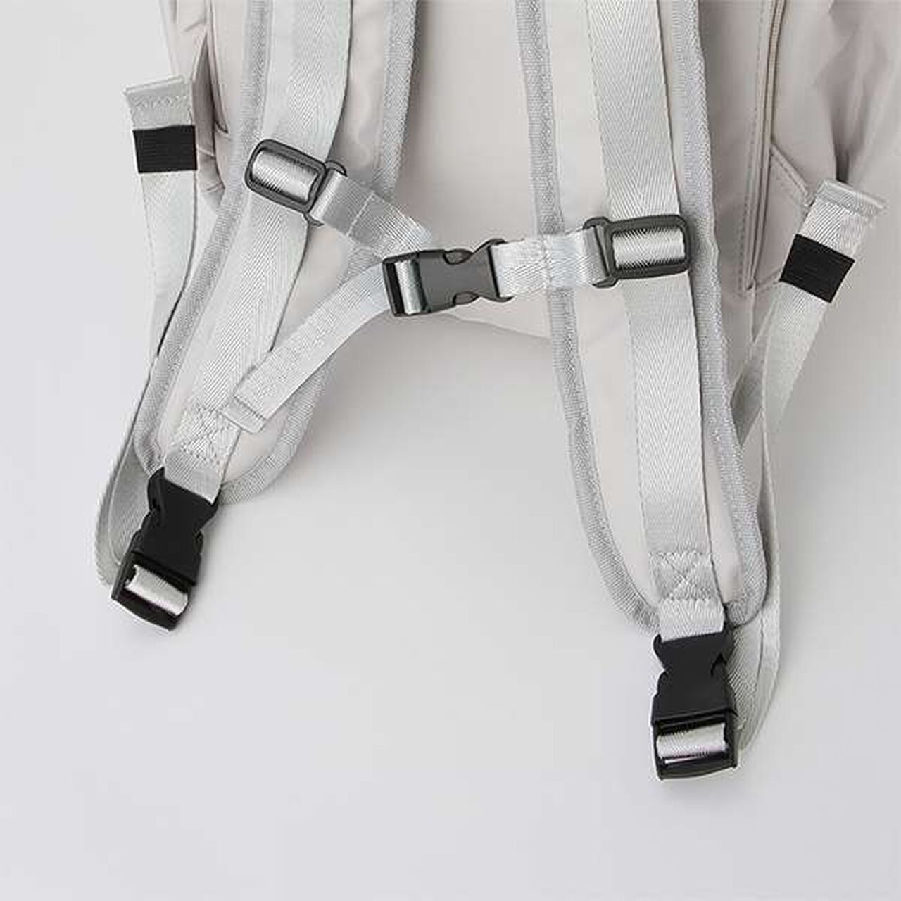 [Web Exclusive] Parent Support Backpack [L Gray],Light gray, large image number 9