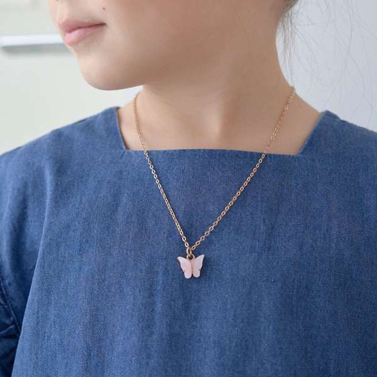 Butterfly Necklace,Off white, large image number 4