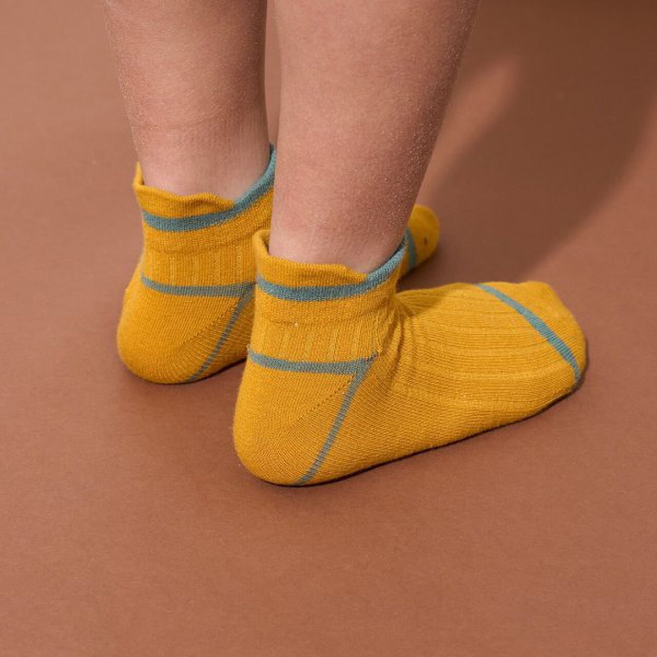 Bi-Color Ankle Socks,Moderate blue, large image number 2