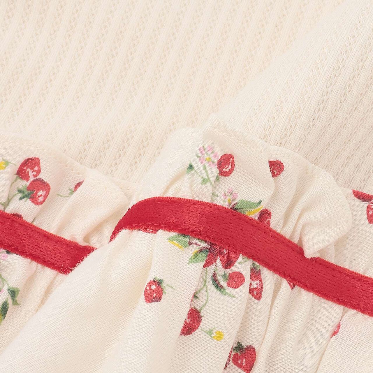 Wild Strawberry Long-Sleeve Balloon One-Piece Dress [Organic] [Made in Japan],Pearl white, large image number 11