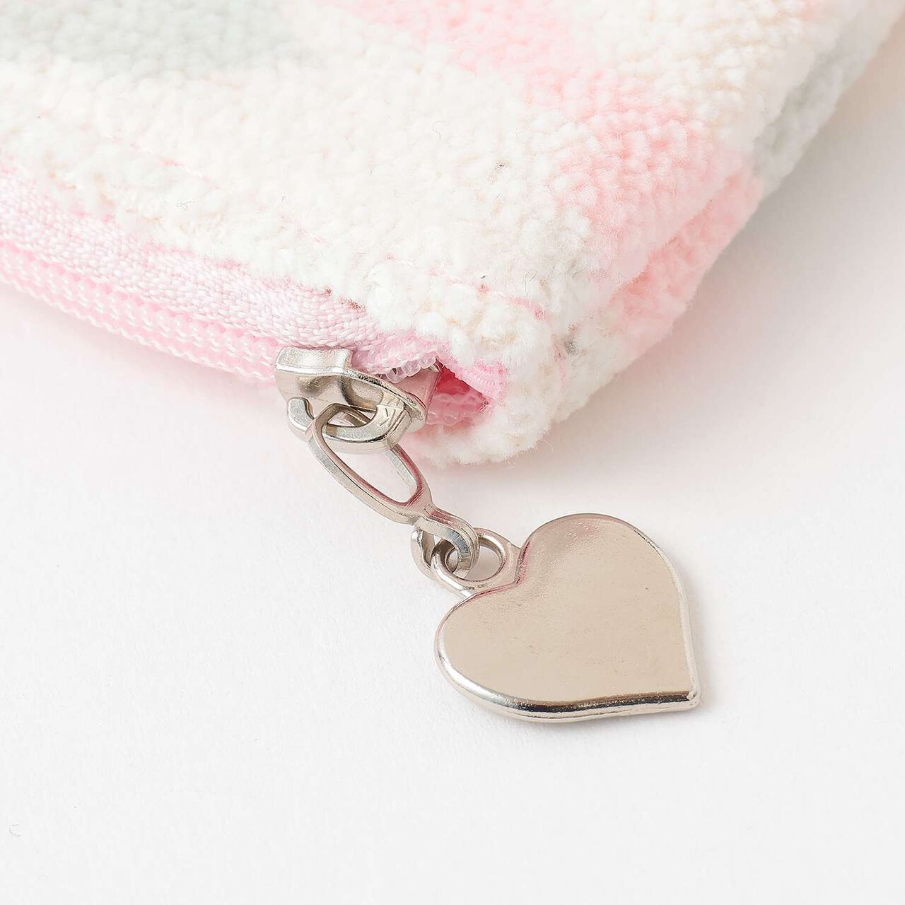 Rabbit Chenille Weave Pouch [Made in Japan],Pink, large image number 3