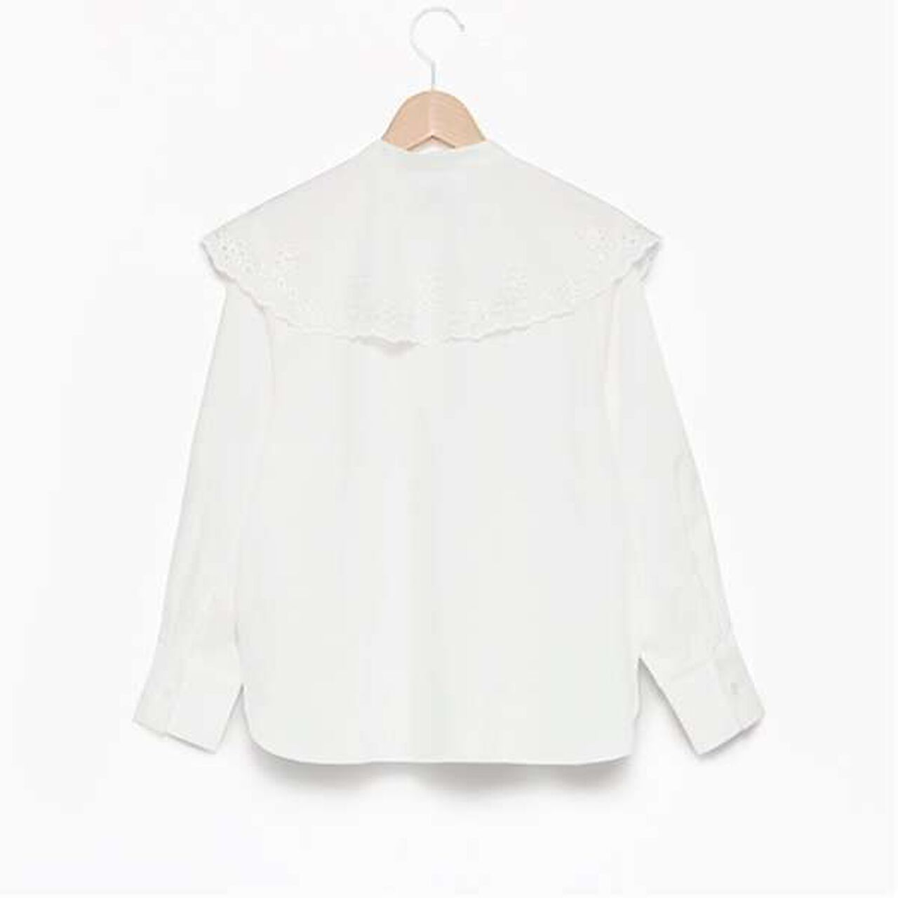 [AMI] Cutwork Embroidery Big Collar Blouse,, large image number 1