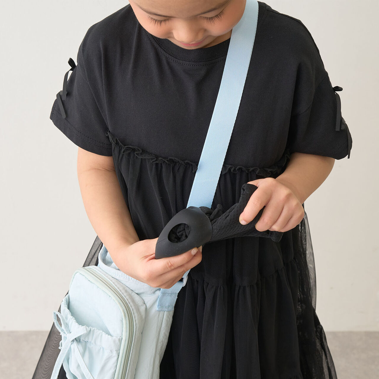 Cool-Touch Towel Rubber Keychain [Kids' Clothing] [Girls],Gray, large image number 18
