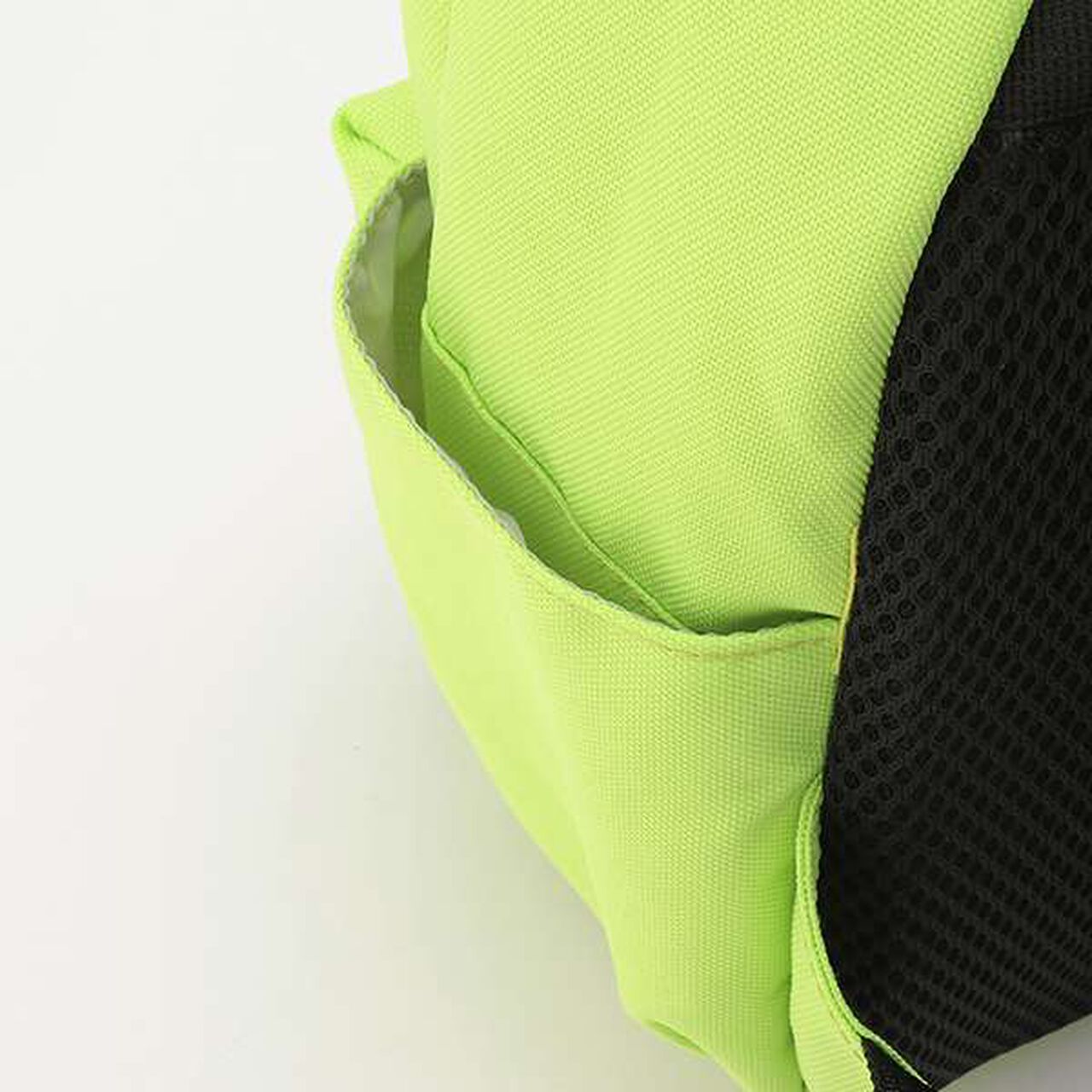 [Web Exclusive] V Pocket Backpack,Yellow green, large image number 7