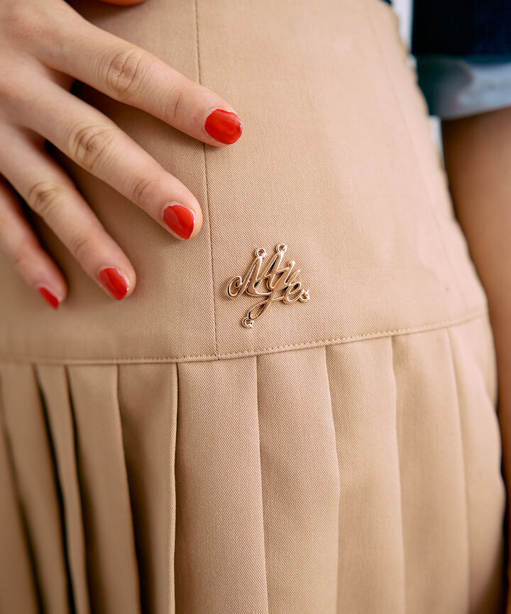 Logo Plate Pleated Skirt [Korean Fashion],Gray, medium image number 4