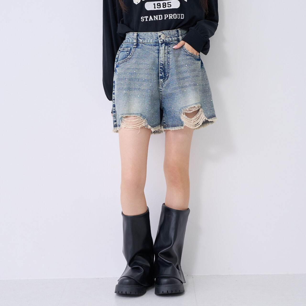 [LTXC] Sparkling Distressed Denim Shorts,Gray, large image number 2