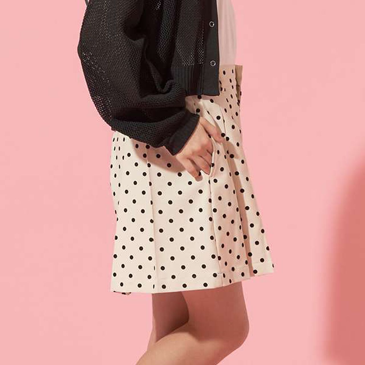 [AMI] Side Pleats Shorts,Black, large image number 3