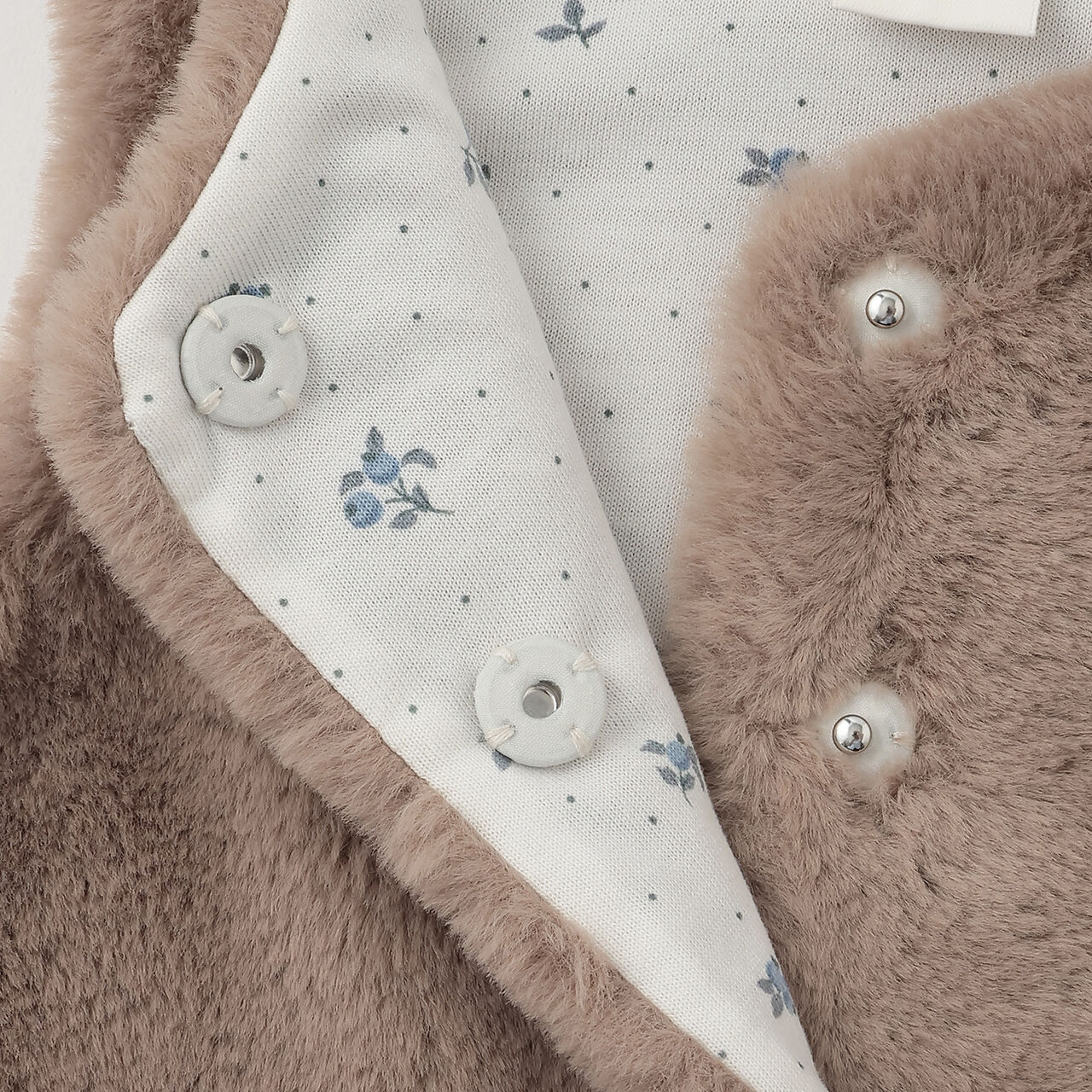 Link - Fur Vest,Ivory, large image number 6