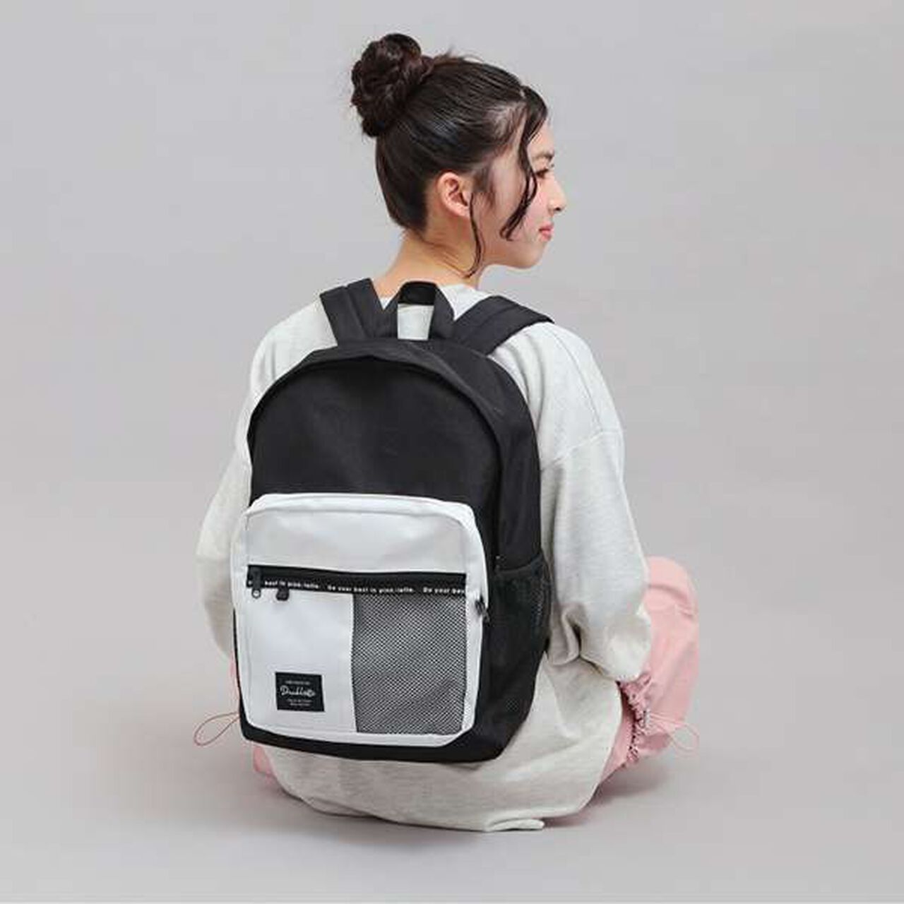 [Approx. 23L] Bi-Color Mesh Backpack,White, large image number 0
