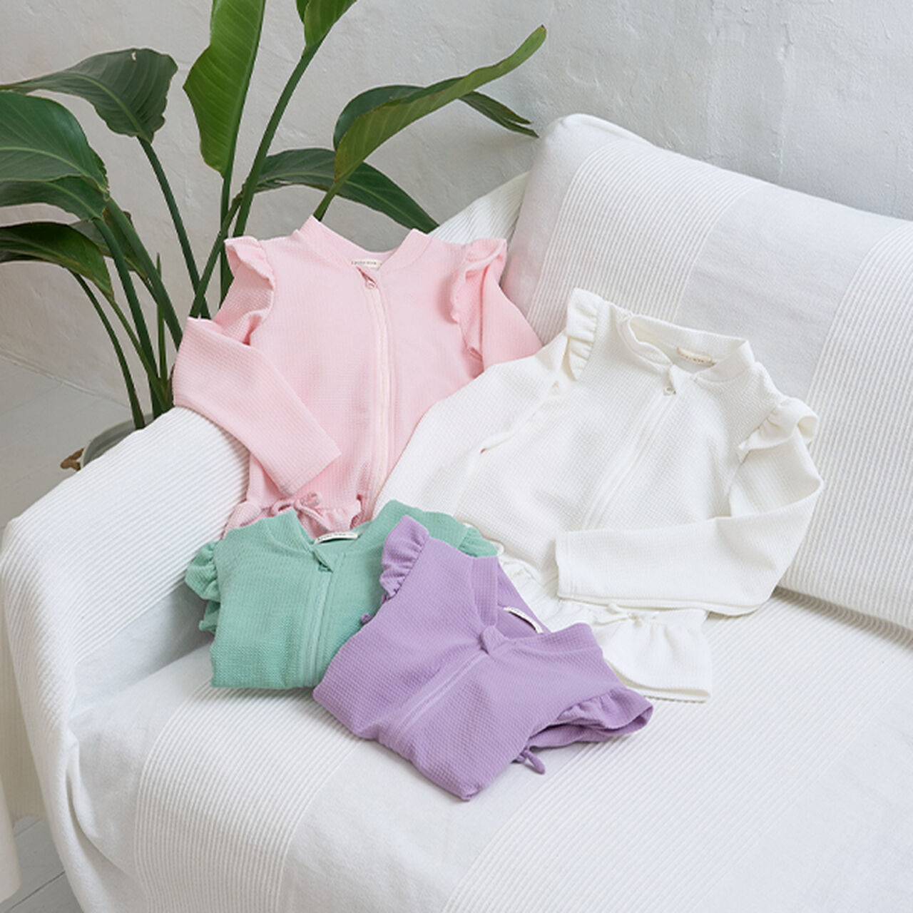 [SWIM] [UV Processing] Hem Frill Zip Rash Guard,Mint, large image number 19