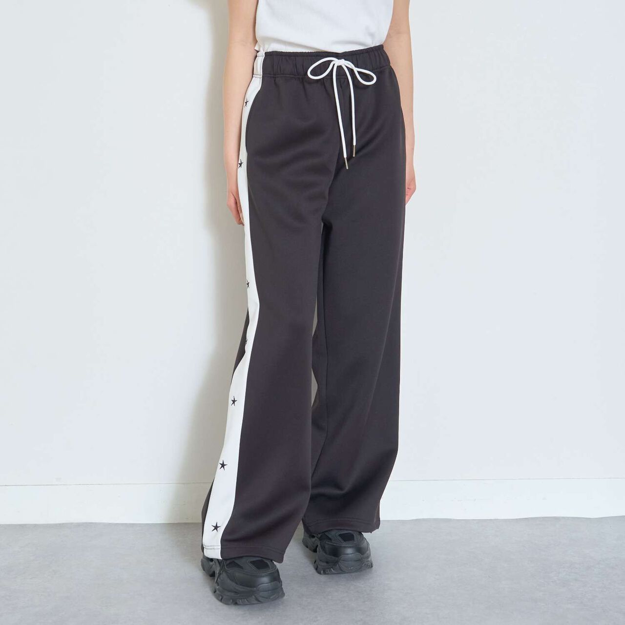 [LTXC / Quick-Dry Absorbent] Star Embroidered Track Pants,Turquoise, large image number 2
