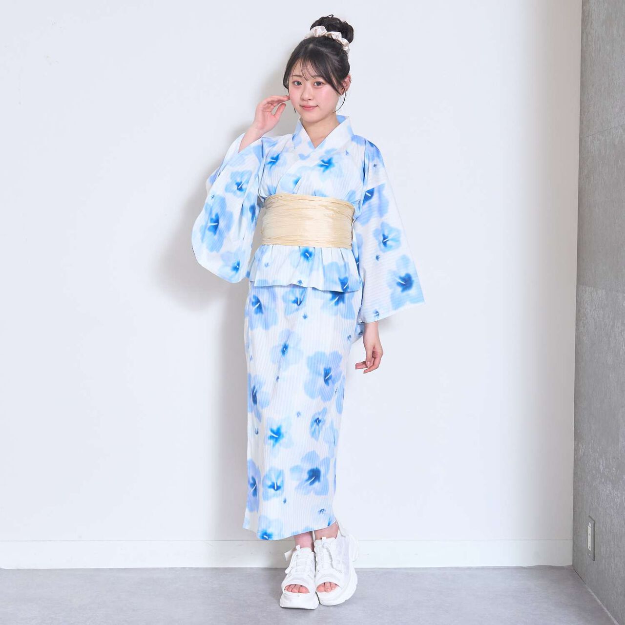 Floral Pattern Two-Piece Yukata,Pearl white, large image number 0