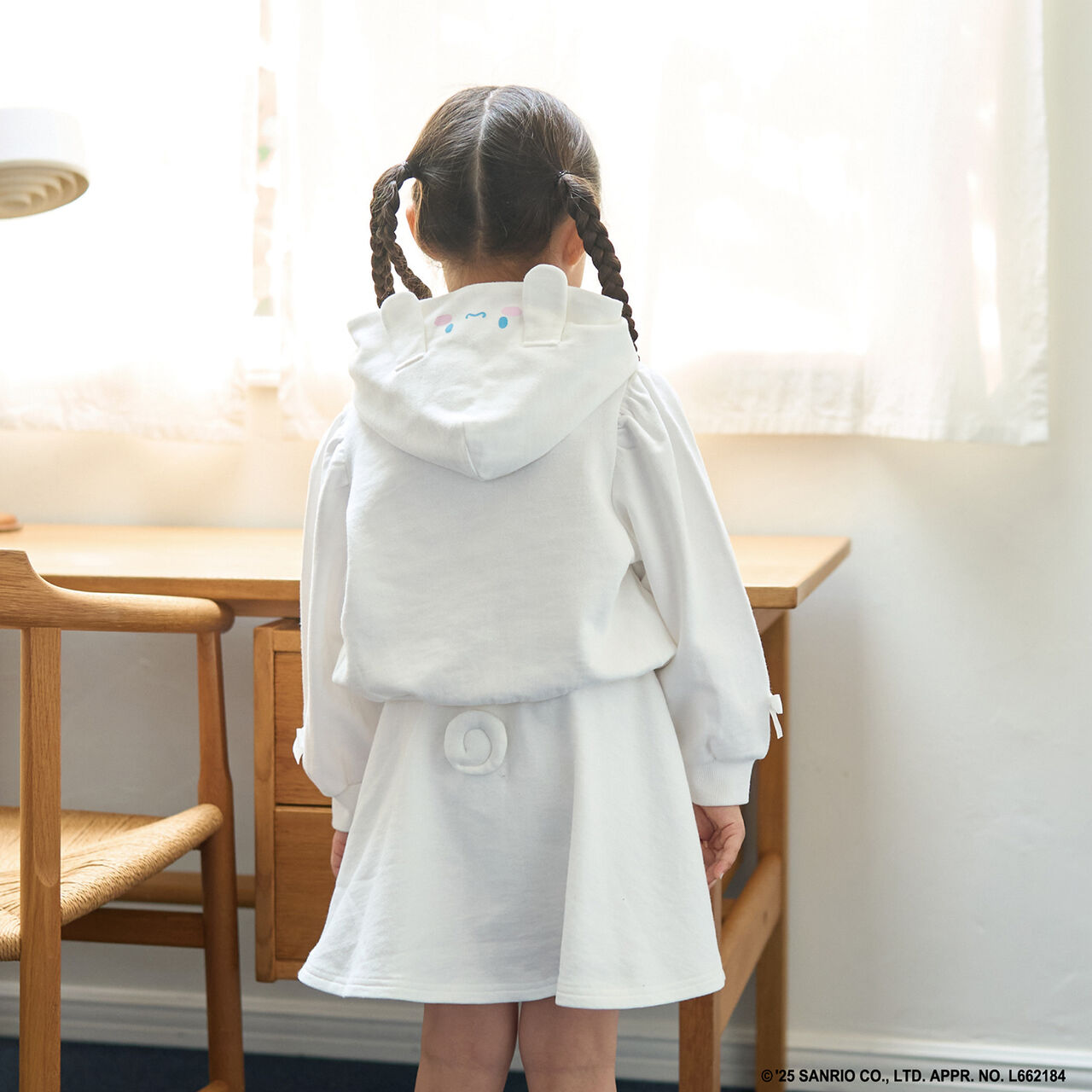 Sanrio Characters Goodbye Pills Fleece Transformation Parka & Flare Skirt Set,Off white, large image number 0