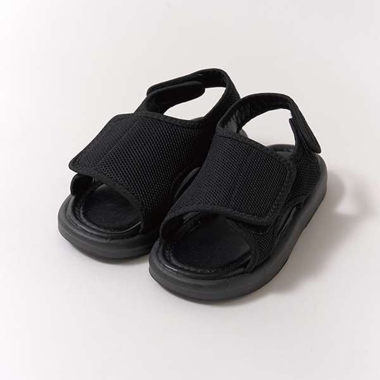 Easy-to-Wear Open Mesh Flat Sandals,Ivory, large image number 8