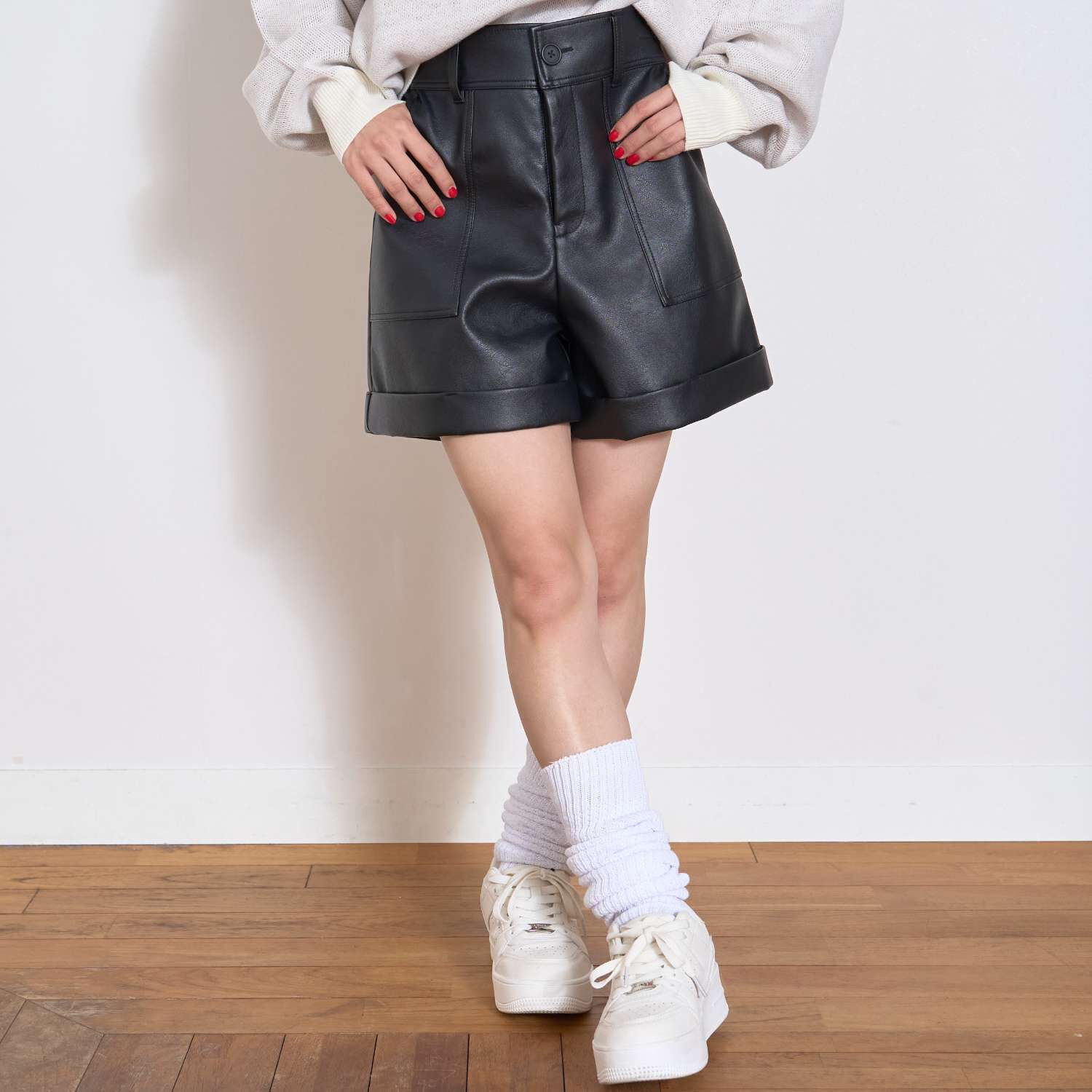 パンツ ODOR Parel leather shorts LTXC] Faux Leather Shorts | Narumiya Official Global Online Store