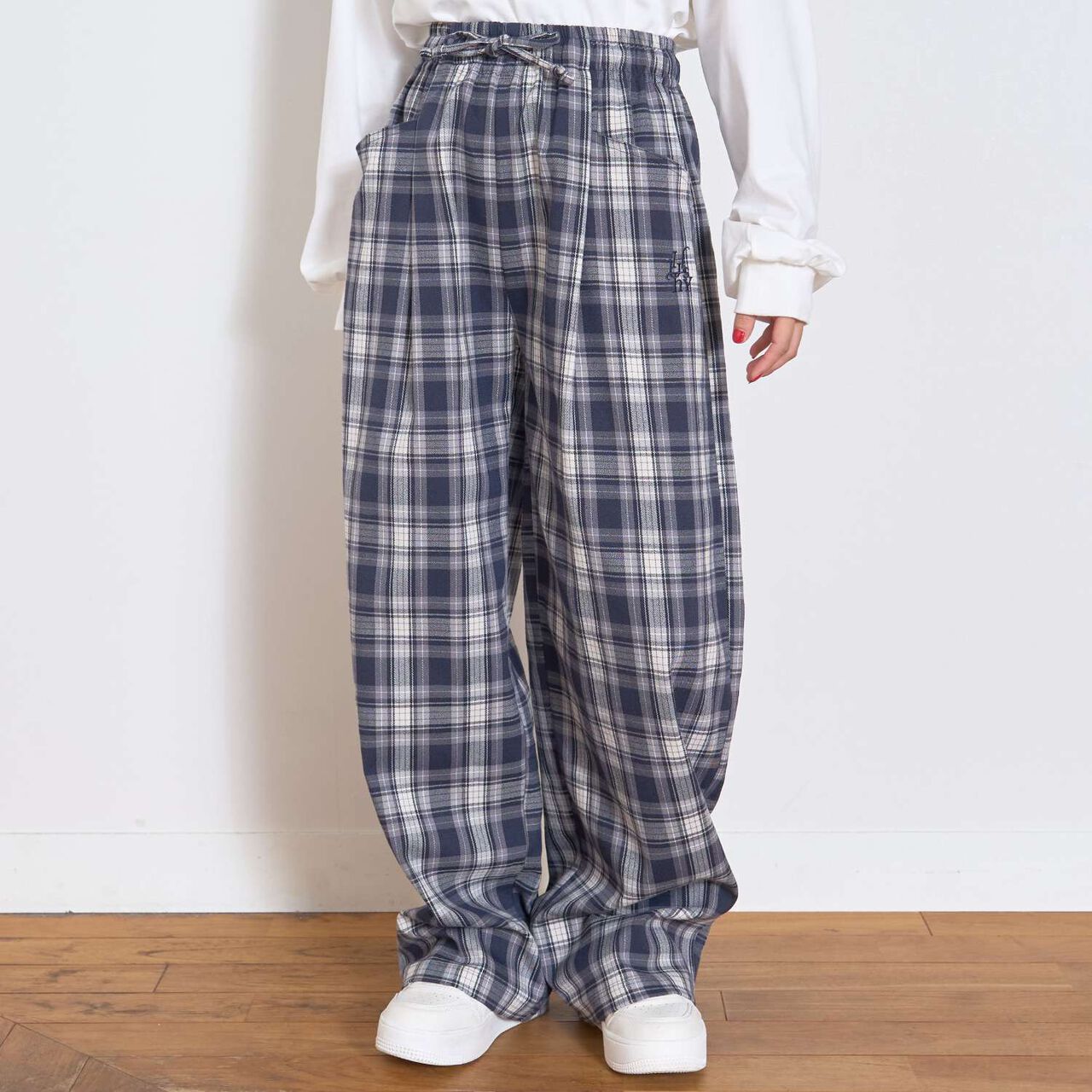 Easy Checkered Pull-On Pants for Summer,Navy, large image number 3