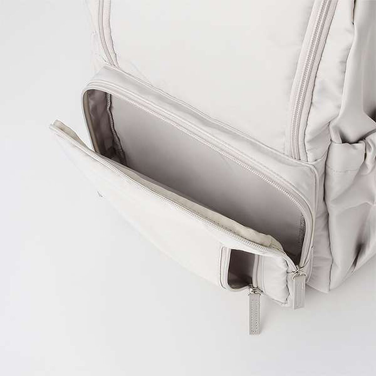 [Web Exclusive] Parent Support Backpack [L Gray],Light gray, large image number 2