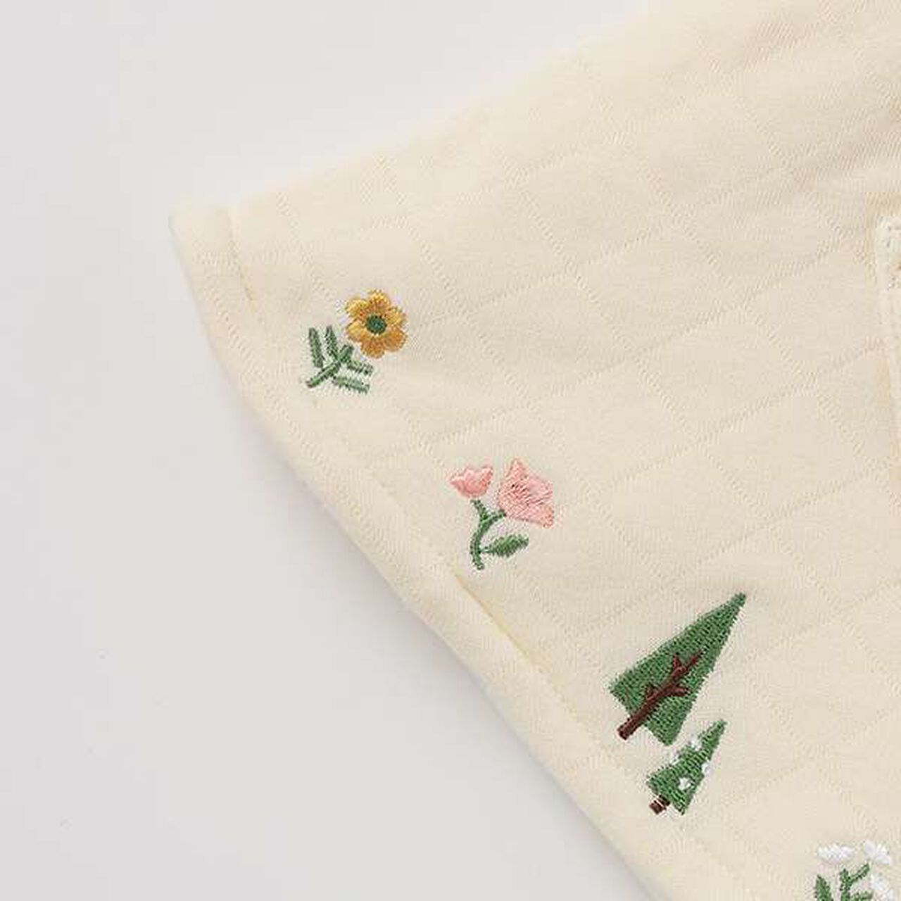 Animal Embroidery Quilt Cape,Ivory, large image number 3